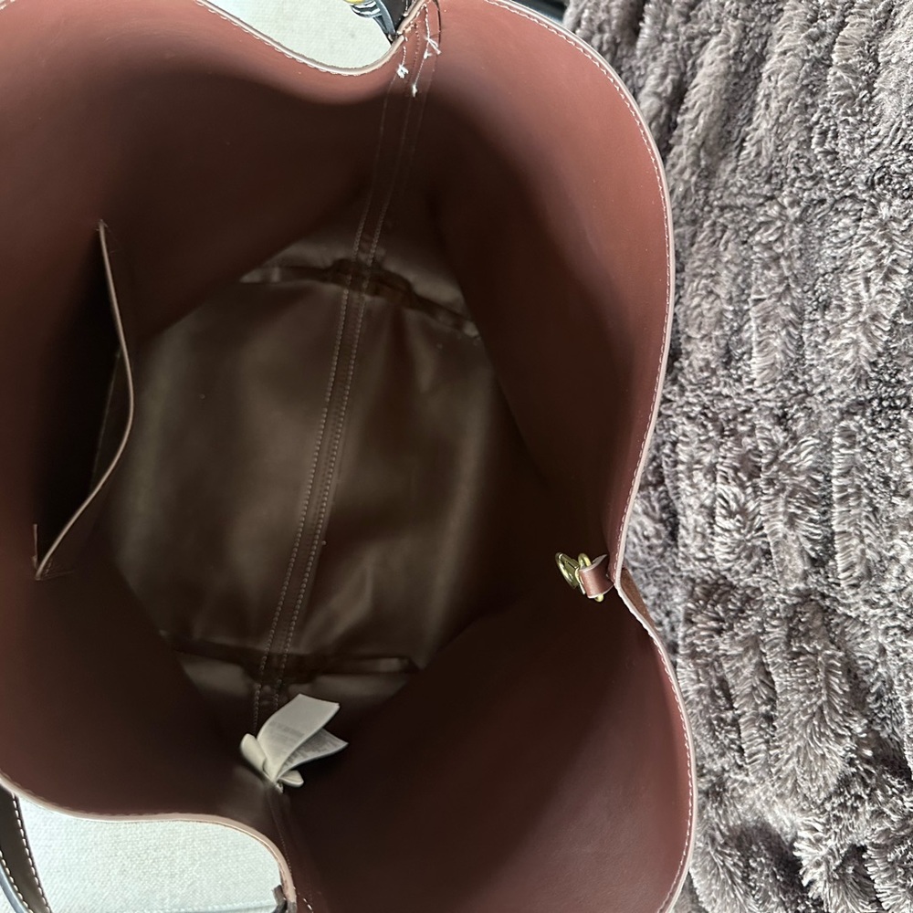 Elegant Brown Suede Tote Bag - Picture 4 of 4